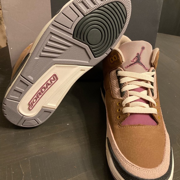 Nike Air Jordan 3 Retro Winterized DR8869-200 M Sz 9.5 W Sz 11 👀🔥Ships Asap 🔥 - Picture 2 of 11